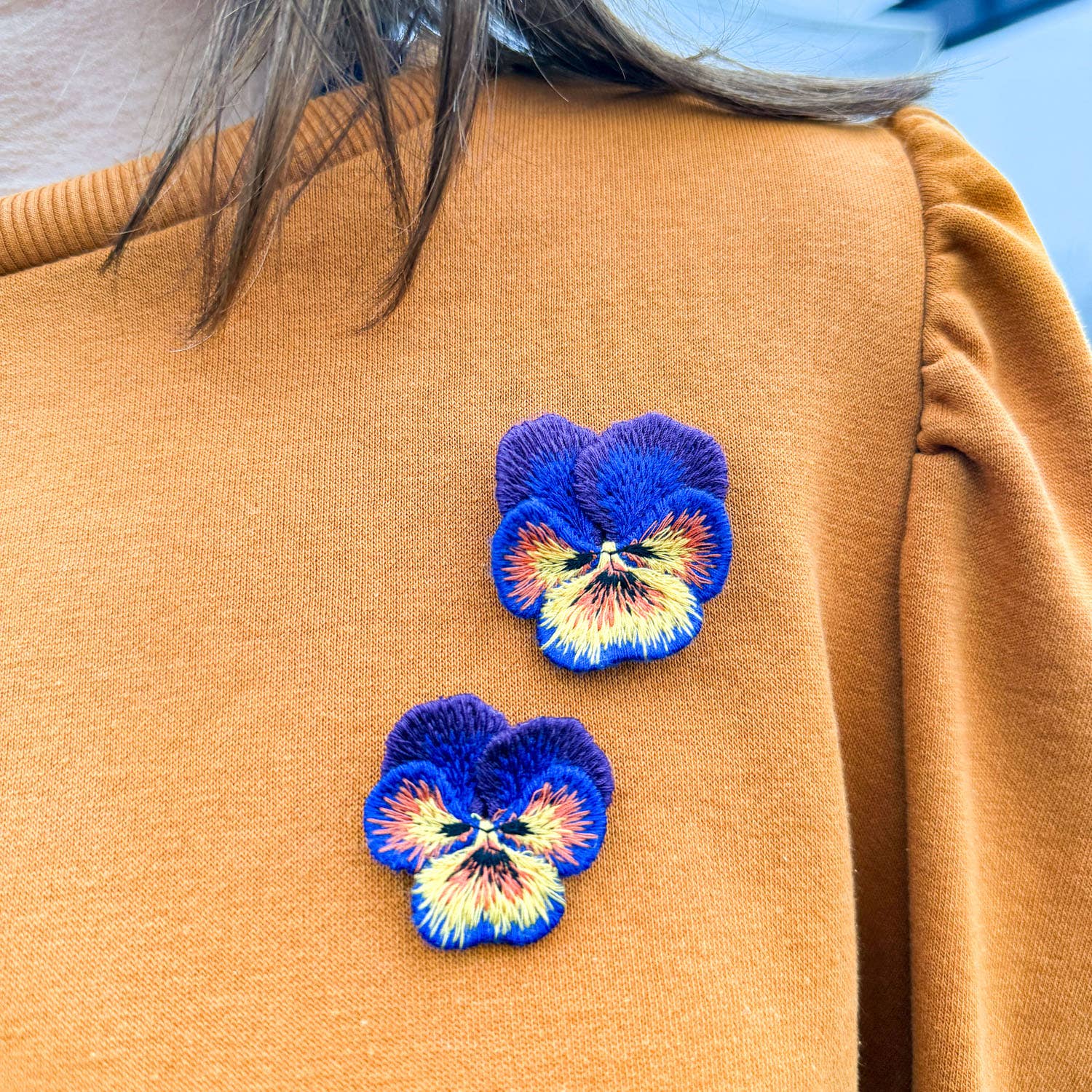 Pansies Embroidered Brooches | Set of 2 Botanical Pin – Lowland Summer
