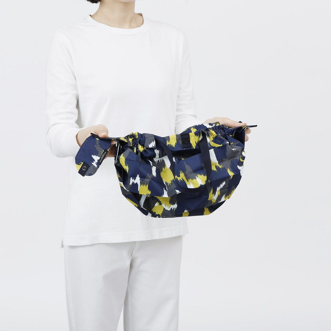 Shupatto Foldable Compact Bag M 15 L | Shades of Trees